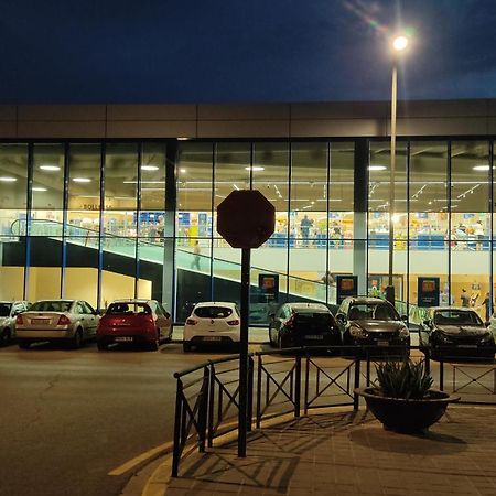 Alojamiento Junto Aeropuerto Valencia A Манисес Экстерьер фото